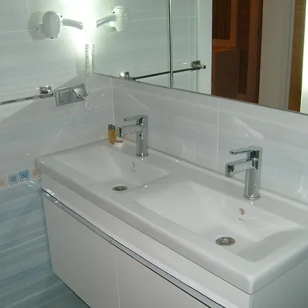 Hotel Simin